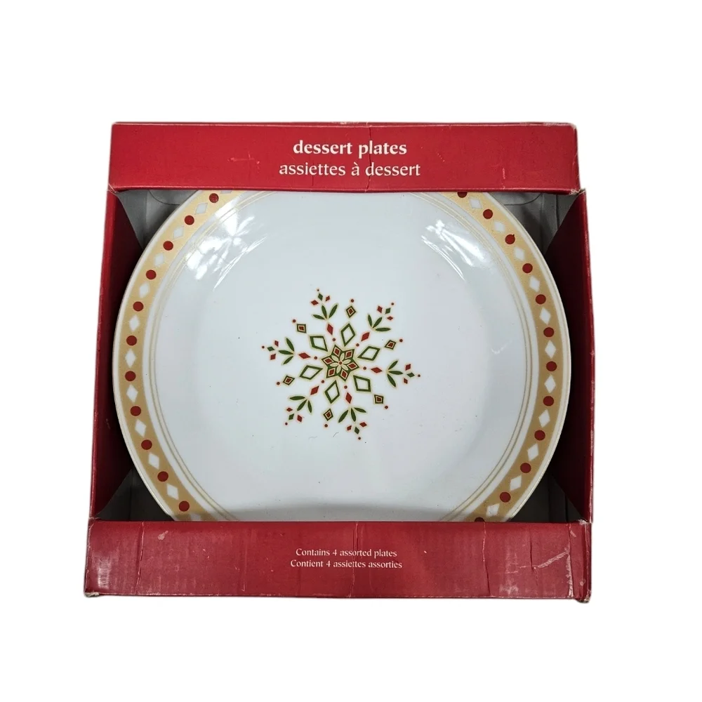NWT Pier One Holiday White & Gold Snowflake 7.5